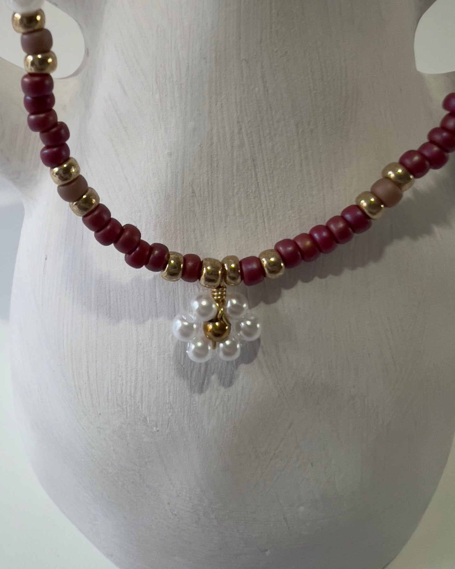 Handmade Beaded Necklace Pearl Flower