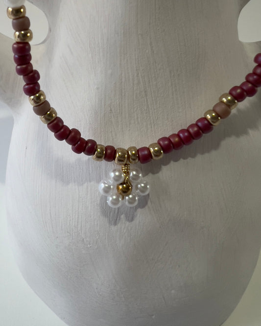 Handmade Beaded Necklace Pearl Flower