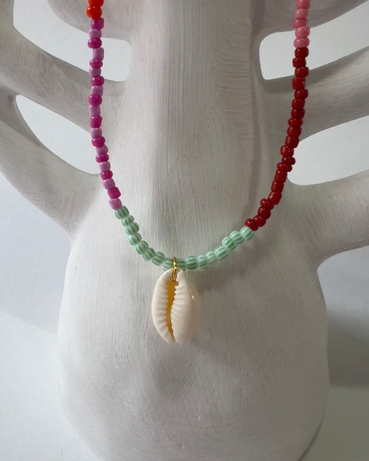 Handmade Beaded Necklace Color Shell