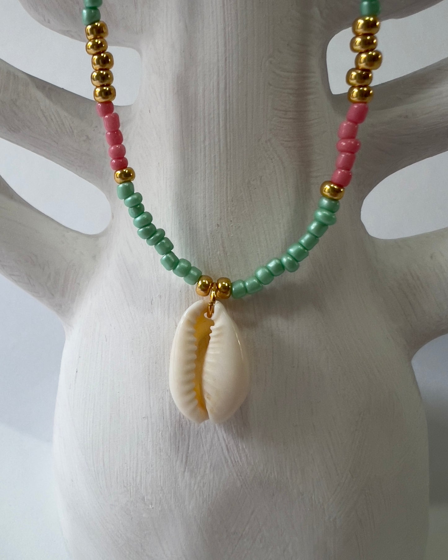 Handmade Beaded Necklace Shell