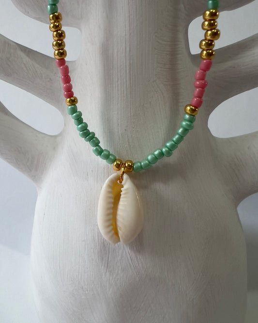 Handmade Beaded Necklace Shell